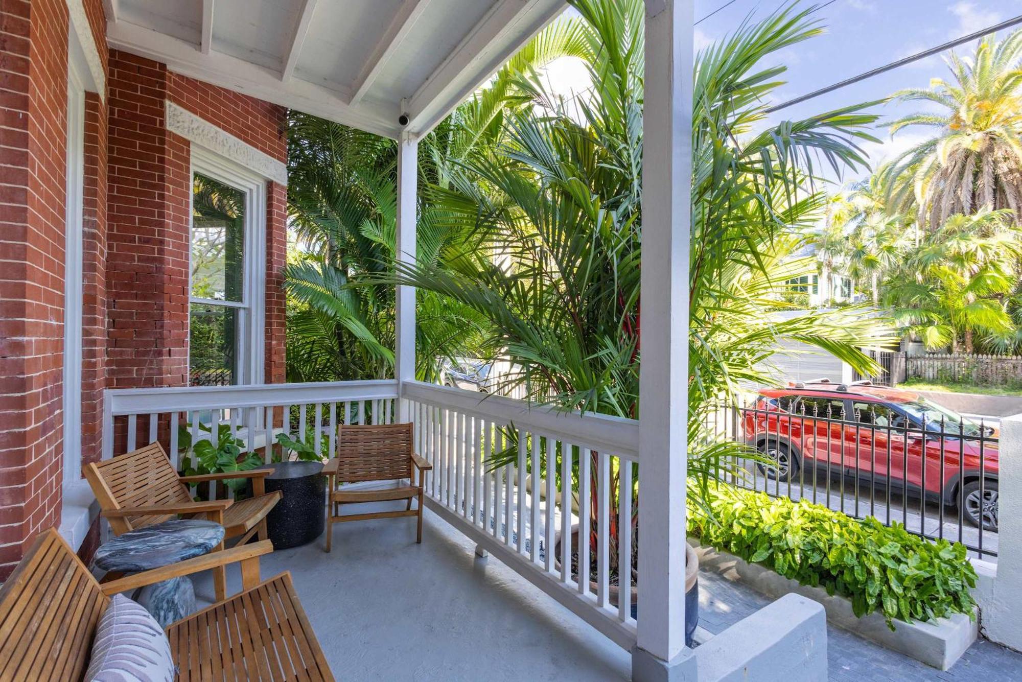 Takeover At The Grand Maloney Key West Zewnętrze zdjęcie