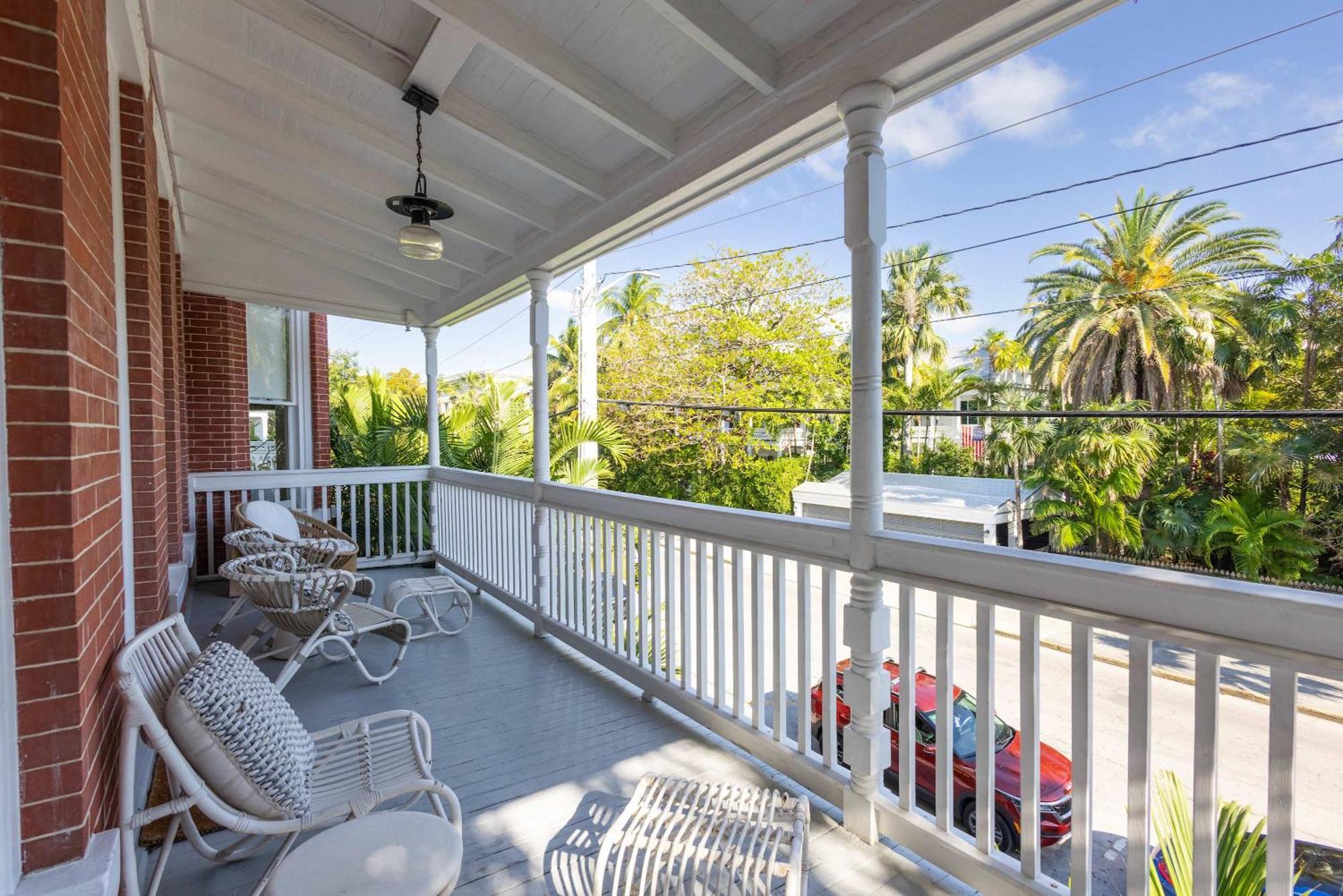 Takeover At The Grand Maloney Key West Zewnętrze zdjęcie